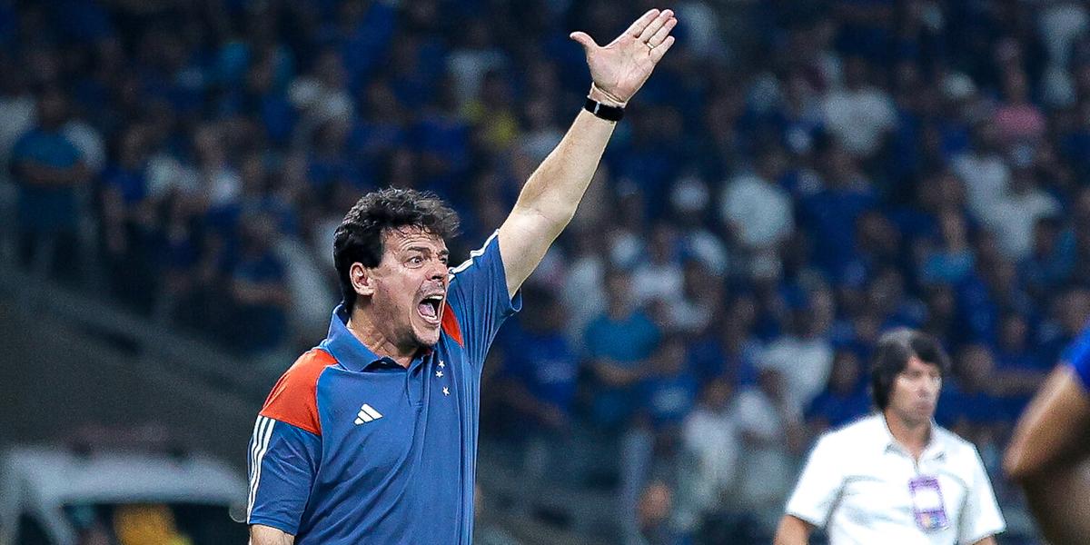 Fernando Diniz inicia trajetória no Cruzeiro com avanço à semifinal da Sul-Americana (Gustavo Aleixo /Cruzeiro)