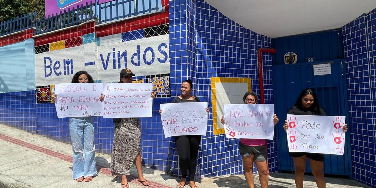 Manifestação na frente de escola no Barreiro em que criança com deficiência foi estuprada (Valéria Marques/ Hoje em Dia)