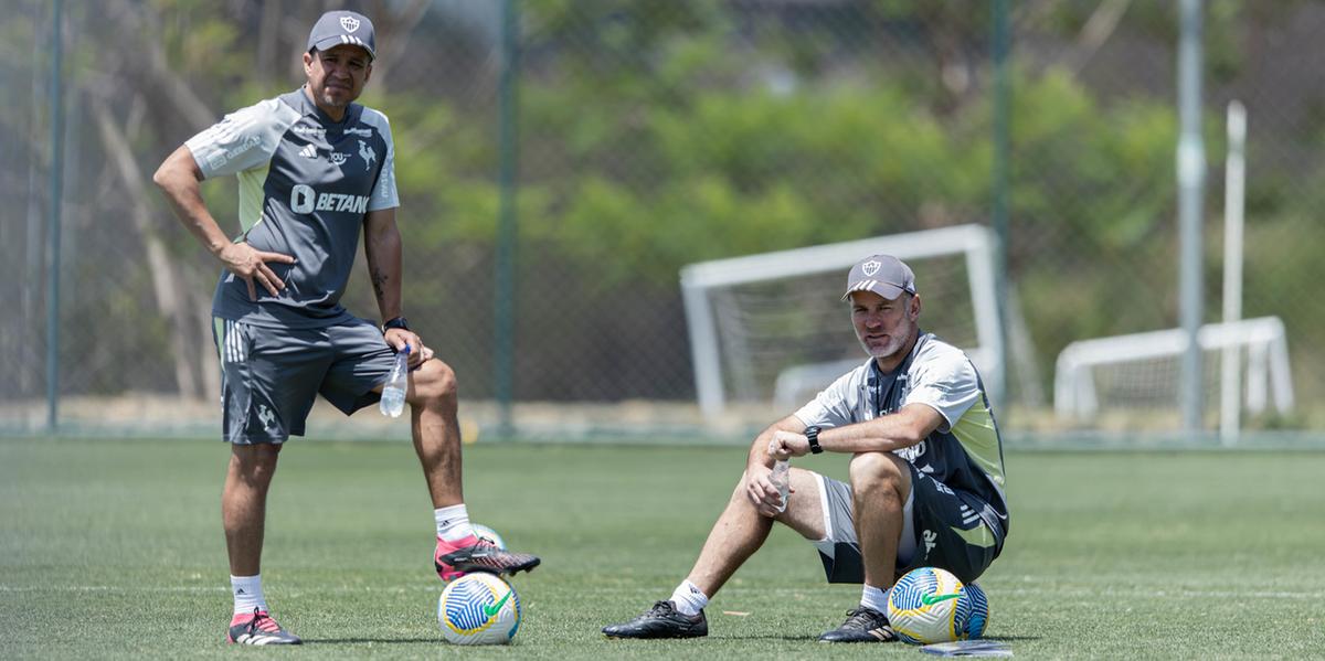 Milito definirá substituto de Bernard para encarar o Vasco (Pedro Souza / Atlético)