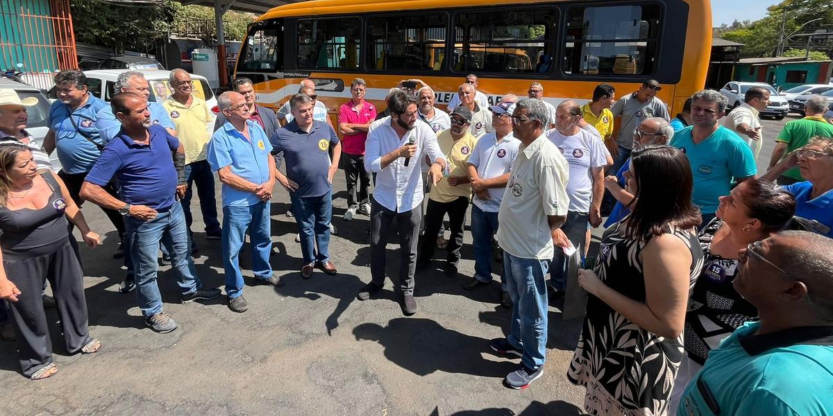 Gabriel se reuniu com representantes do Sindicato dos Permissionários Autônomos do Transporte Suplementar de Passageiros (Divulgação / campanha Gabriel Azevedo)