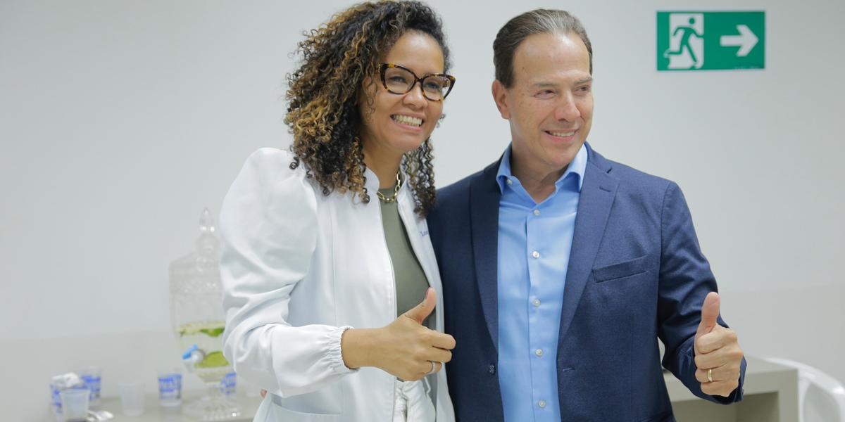 Chapa formada por Ruy Muniz e Dra Luciana Santana, ambos do PSB, apresentou crescimento percentual nas sondagens estimulada e espontânea realizadas pelo Instituto SigDados (Divulgação)