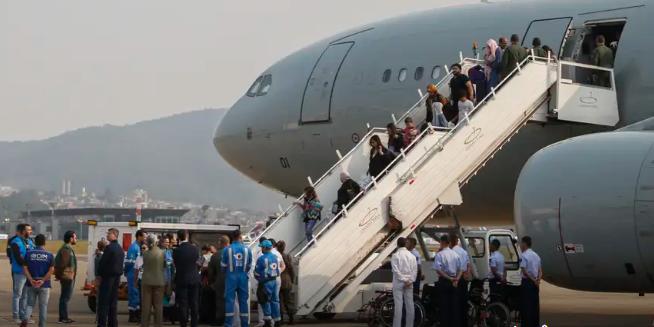 Esse é o terceiro voo da Operação Raízes do Cedro para repatriação de brasileiros (Paulo Pinto / Agência Brasil)