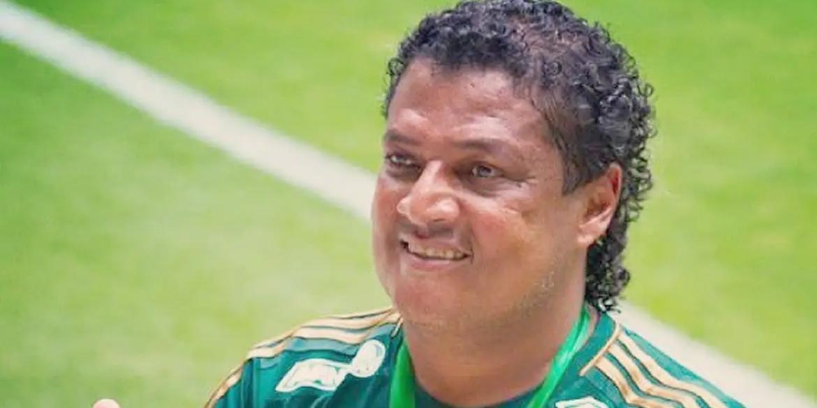 Por meio das redes sociais, o Palmeiras e a Federação Paulista de Futebol (FPF) lamentaram a morte do ex-jogador e homenagearam o ídolo palmeirense (REPRODUÇÃO INSTAGRAM/@TONHAO3OFICIAL)