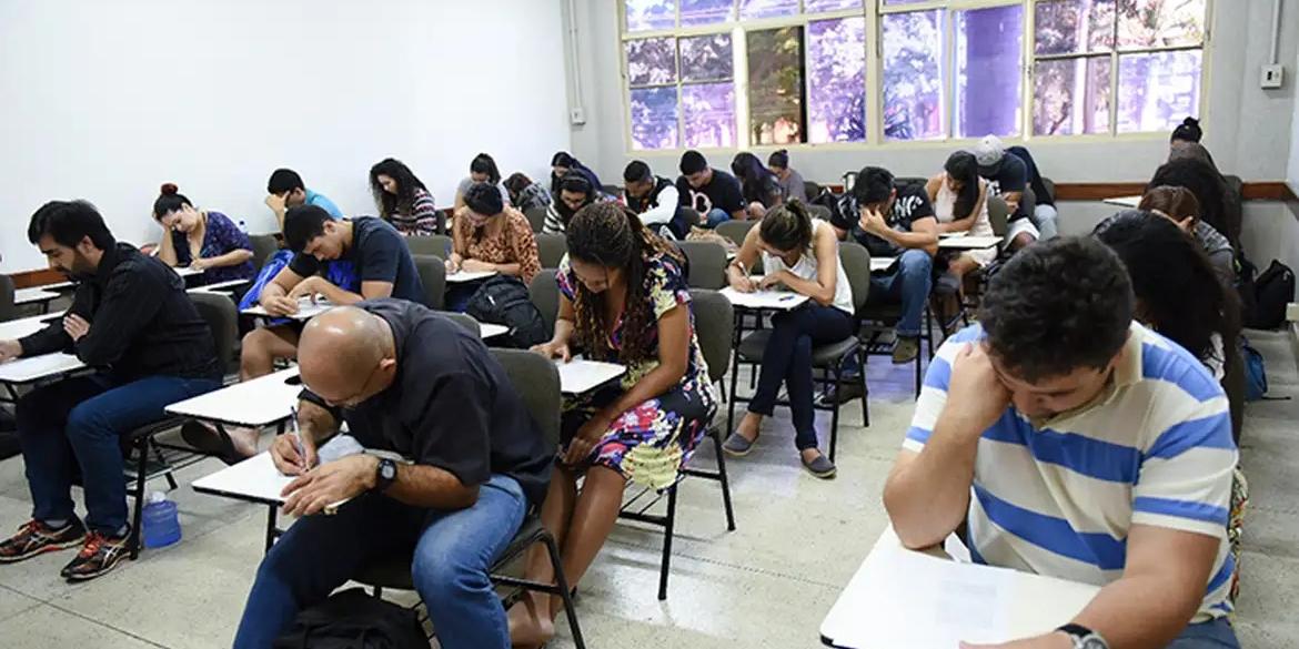 O Celpe-Bras é o exame brasileiro oficial que comprova o domínio oral e por escrito do português por um estrangeiro e é aceito em universidades e empresas brasileiras, bem como em processos de revalidação de diplomas médicos e de naturalização (DIVULGAÇÃO/ MEC)