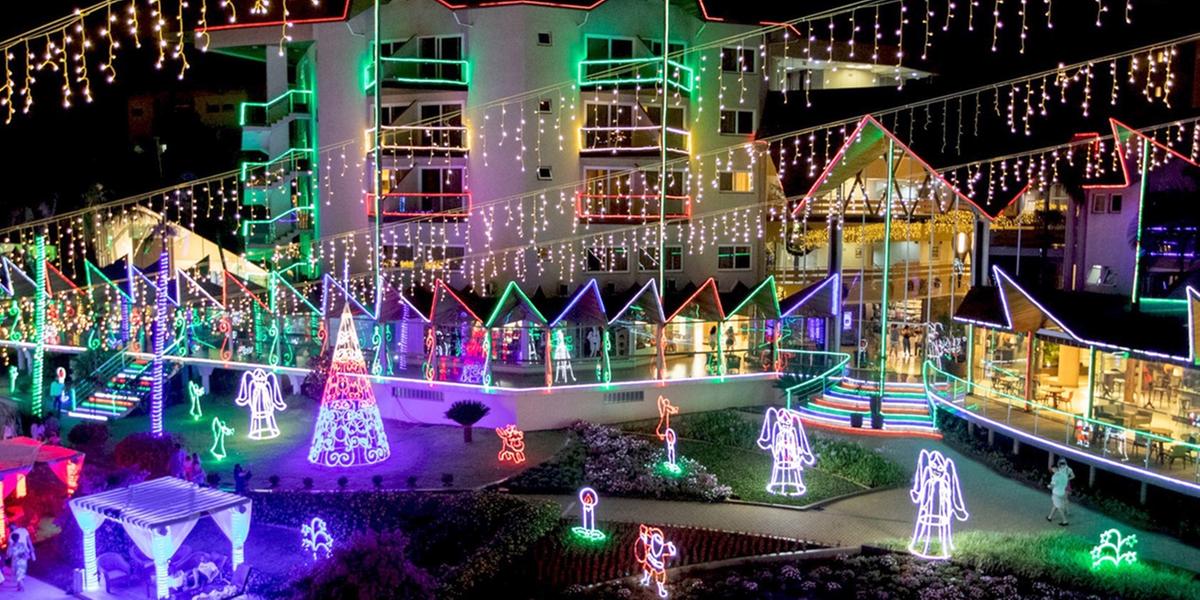 Natal das Luzes Encantadas que manterá o resort todo iluminado até 5 de janeiro (Divulgação / Recanto das Cataratas Resort)