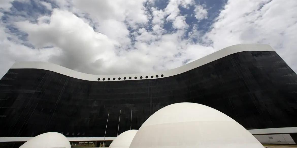 Segundo Cármen Lúcia clima do segundo turno das eleições municipais é de absoluta tranquilidade (TSE)