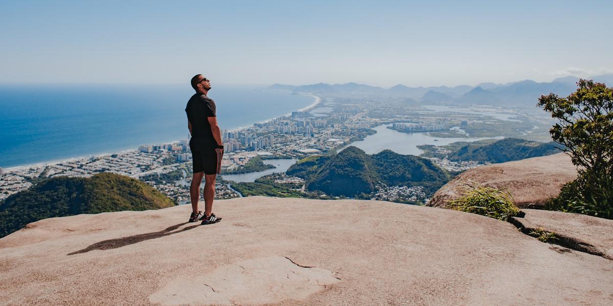 Cerca de 10 milhões de passageiros cruzaram os aeroportos do país, dos quais aproximadamente 80% escolheram destinos nacionais (Marcos Paulo Prado via Unsplash)