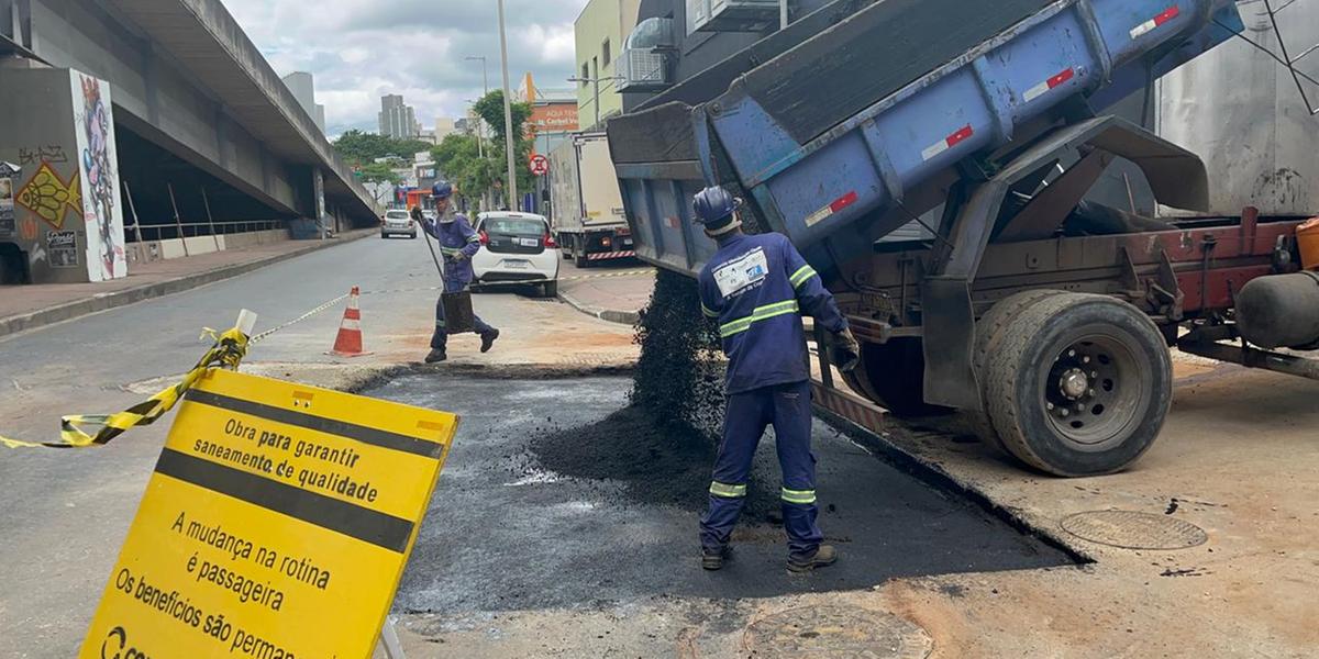 Trabalhos estavam sendo finalizados por operários no início da tarde desta sexta (Fernando Michel/Hoje em Dia)