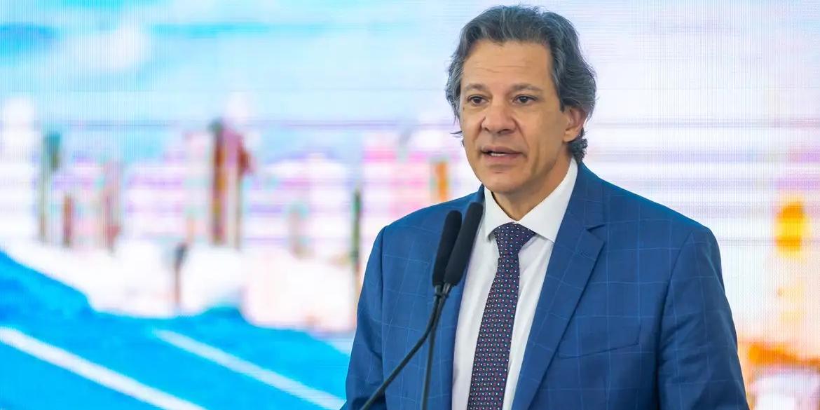 A pedido do presidente Luiz Inácio Lula da Silva, Haddad cancelou a viagem à Europa prevista para esta semana (DIOGO ZACARIAS/MF)