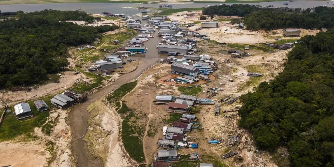 De acordo com o estudo, desde o início da década de 1990, o número de dias com ondas de calor no Brasil subiu de sete para 52 (RAFA NEDDERMEYER/AGÊNCIA BRASIL)