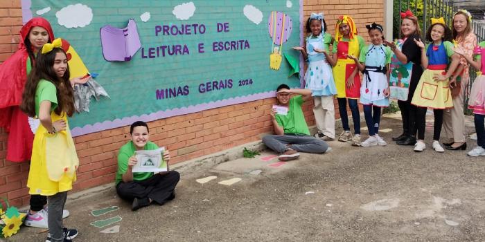 Projeto pretende também criar ambientes que promovam o prazer pela leitura e a escrita entre os estudantes (SEE/MG/Divulgação)