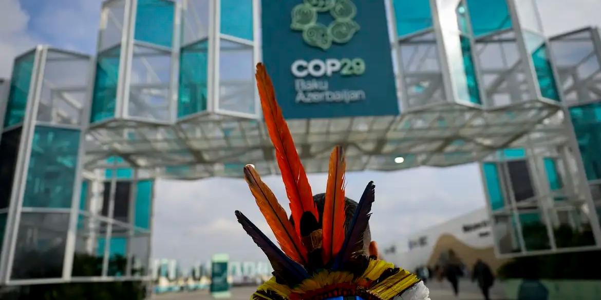 Na cerimônia, o ministro da Ecologia e Recursos Naturais do país, Mukhtar Babayev, assumiu a presidência da COP29 (APEXBRASIL/DIVULGAÇÃO)