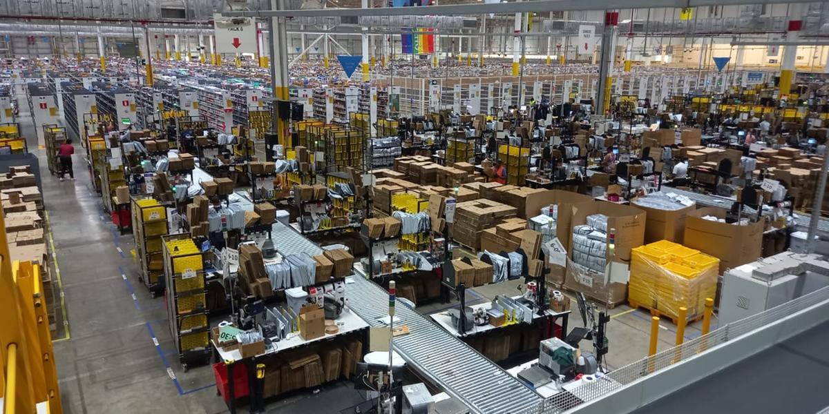 Centro de Distribuição da Amazon em Minas fica em Betim, na Grande BH (Michael Martins)