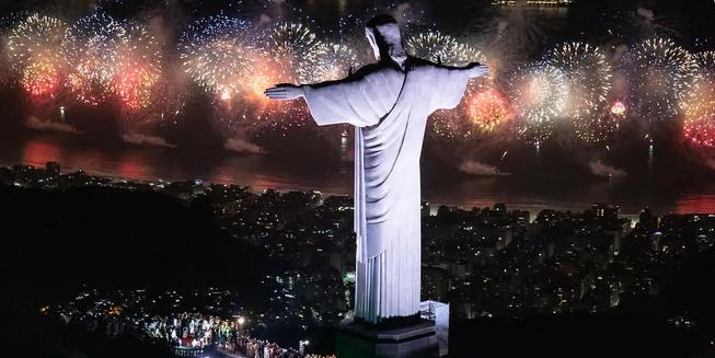 Expectativa é que Copacabana receba até dois milhões de pessoas na noite do último dia de 2024 (Fernando Maia / Riotur)