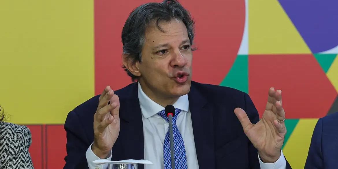 Ministro Fernando Haddad (Fazenda) durante coletiva para explicar o pacote de gastos do governo (Agência Brasil)