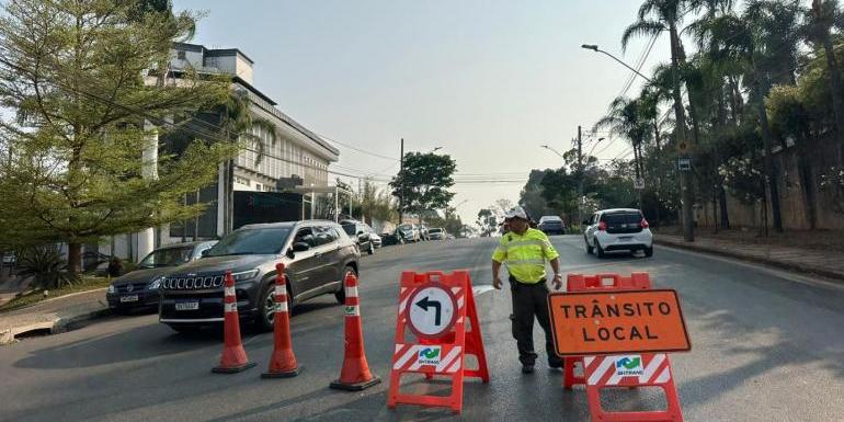 Agentes de trânsito estarão na região para orientar motoristas (PBH/Divulgação)