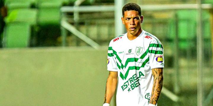 Kauã Diniz tem contrato renovado com o América (Mourão Panda / América)