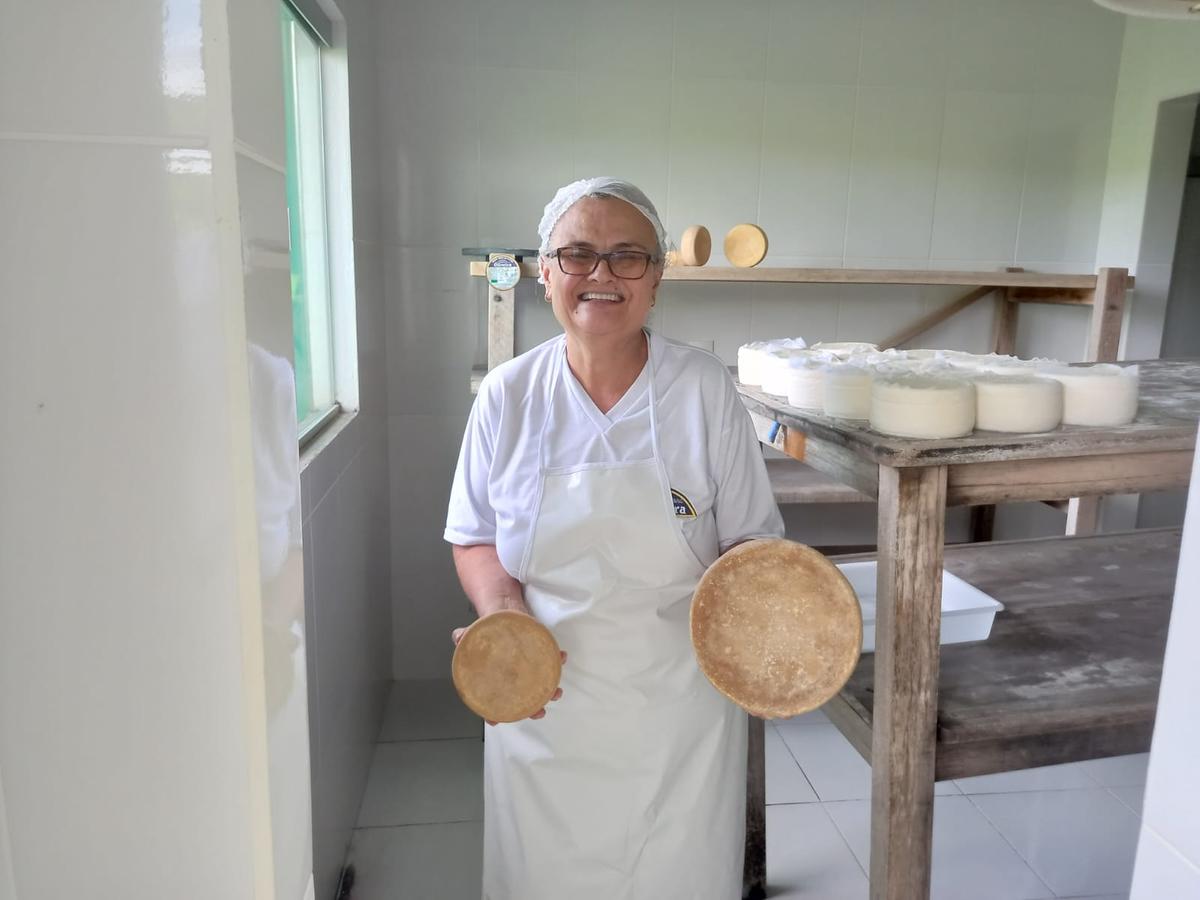 Sandra Lucia, da queijaria Oliveira, uma das mais conhecidas de Araguari (Michael Martins)