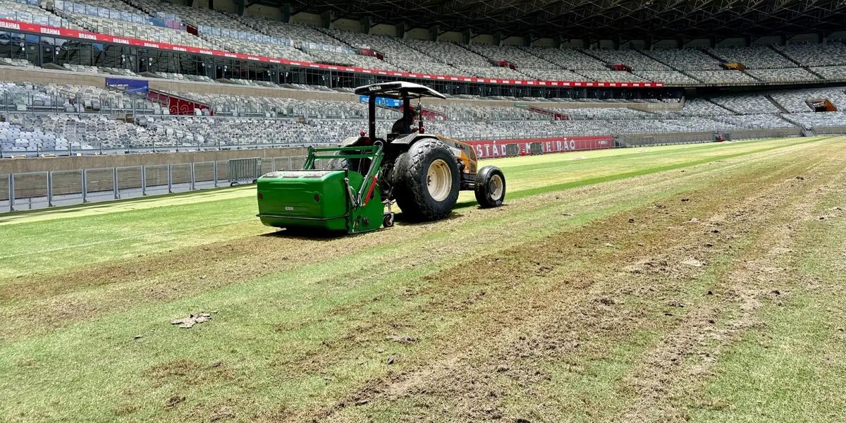 Mineirão inicia processo de revitalização do gramado para a temporada 2025 (Mineirão/Divulgação)