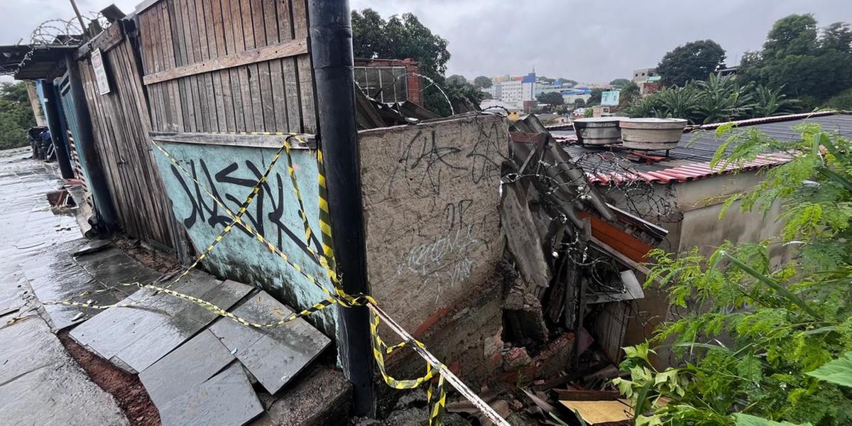 Um morador de rua ocupava o local, mas não se feriu (Fernando Michel / Hoje em Dia)