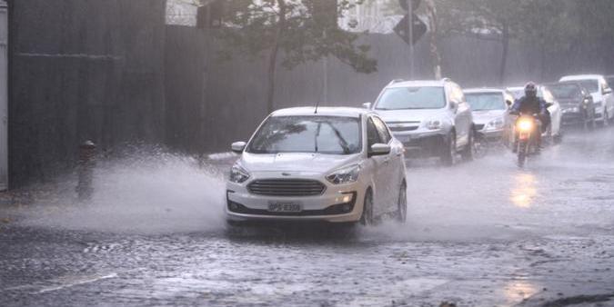 BH está sob alerta de pancadas de chuva (Maurício Vieira / Hoje em Dia)