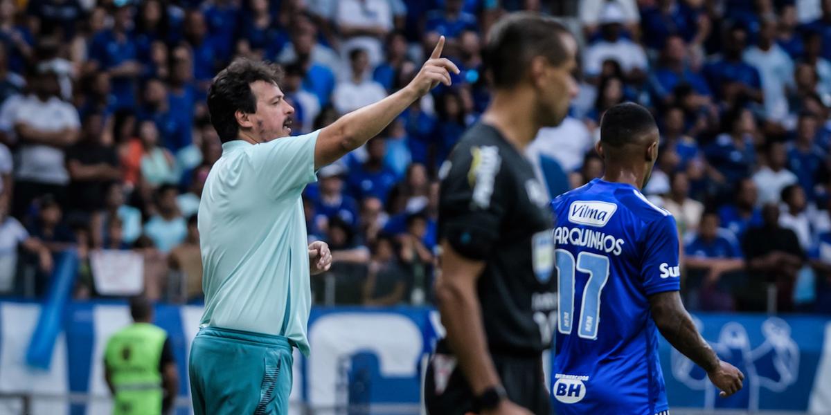 Diniz segue pressionado no Cruzeiro após mais um resultado ruim no Mineiro (Gustavo Aleixo/Cruzeiro)