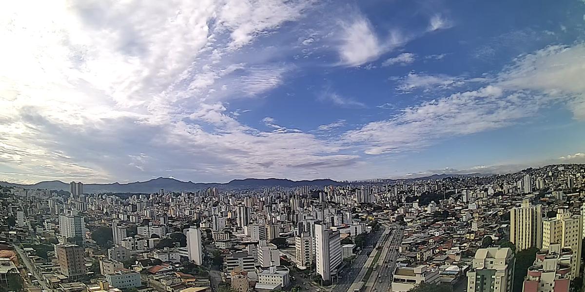 Céu da capital amanheceu com nuvens nesta sexta (Clima ao Vivo/Reprodução)