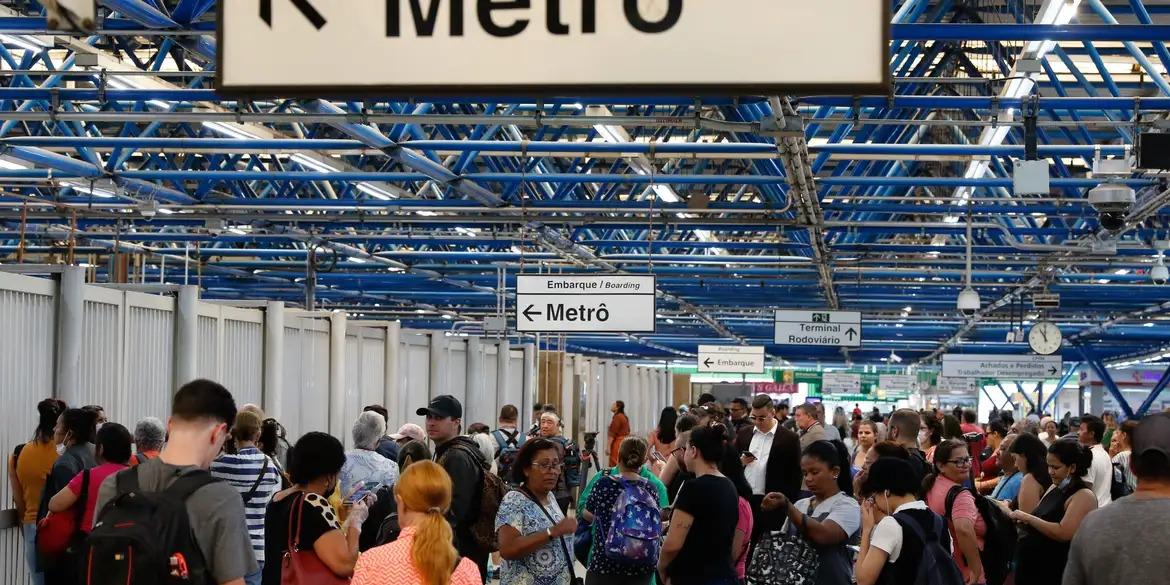 Trecho que inclui as estações Tucuruvi, Parada Inglesa e Jardim São Paulo que ficou fechado desde sexta-feira (24) (Fernando Frazão/Agência Brasil)