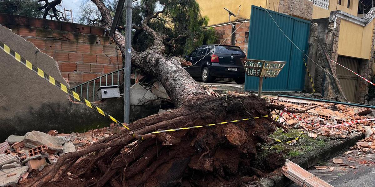 Ocorrência aconteceu no bairro Tirol, regional do Barreiro (Fernando Michel/ Hoje em Dia)