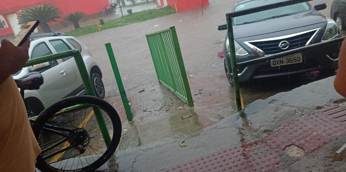 Local ficou completamente inundado após forte chuva nesta quarta (Arquivo Pessoal / Antônio Pereira dos Santos)