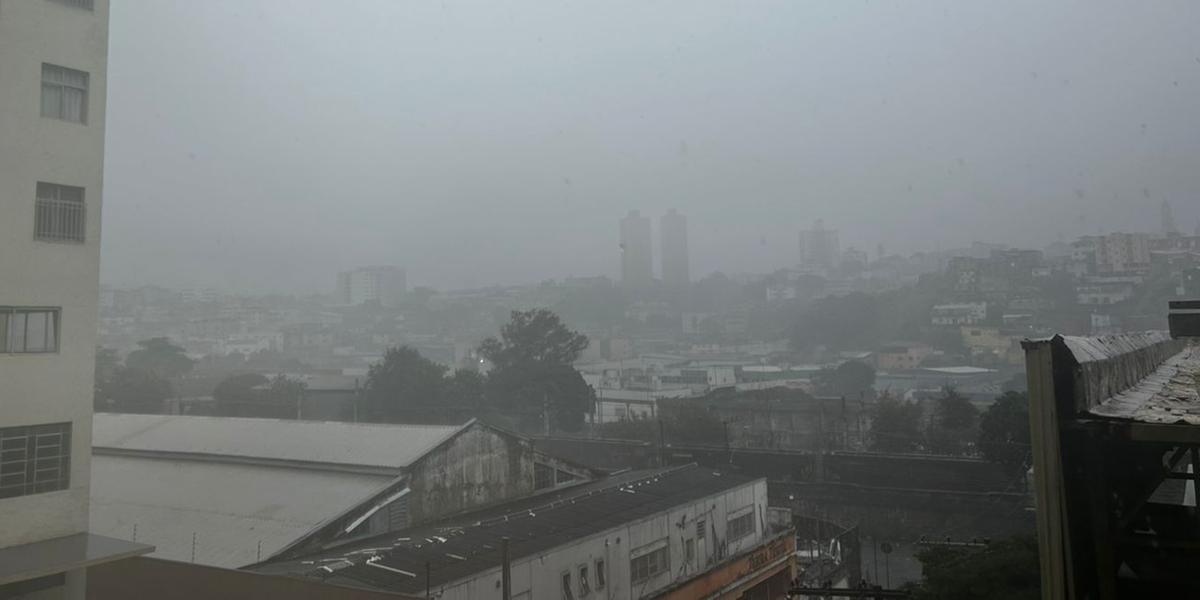 Temporal em BH neste domingo (2) (Joel Azevedo / Hoje em Dia)