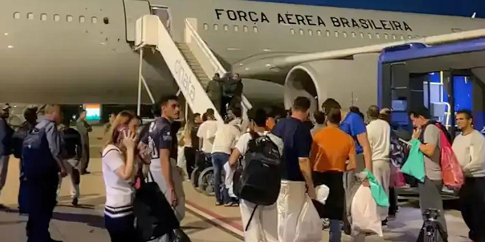 Dos 111 repatriados, 88 seguiram em avião da Força Aérea Brasileira (FAB) para Minas Gerais (FAB/Divulgação)