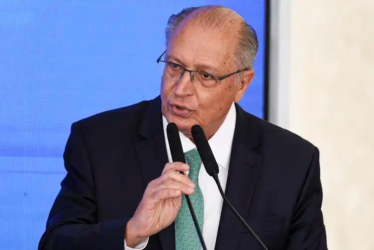 Geraldo Alckmin destacou o crescimento da indústria no último ano (Marcelo Camargo/Agência Brasil)