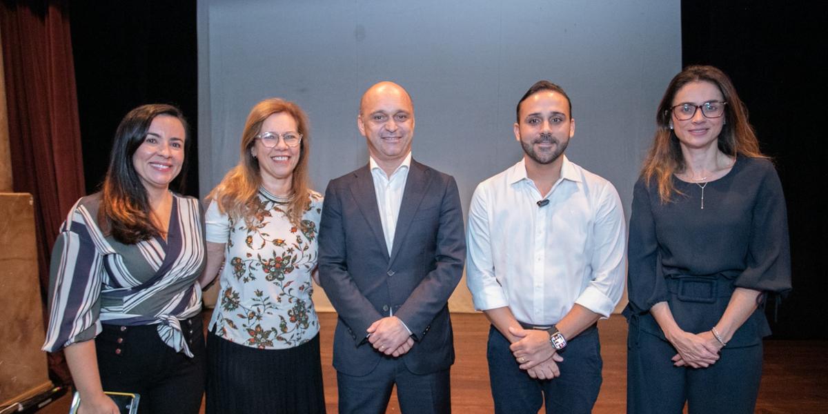 Catarina Lutero Mendes, Lilian Bacich, Jacopo Sabatiello, Bruno Barral e Marina Soares (Henrique Pimentel/Divulgação)