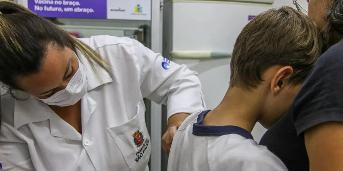 Campanha vai estimular vacinação de adolescentes contra o HPV (Rovena Rosa/Agência Brasil)