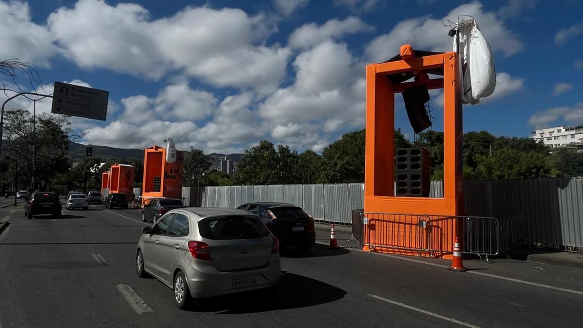 Avenida dos Andradas terá, pelo 2º ano consecutivo, caixas de som ao longo do percurso dos blocos (Fernando Michel / Hoje em Dia)