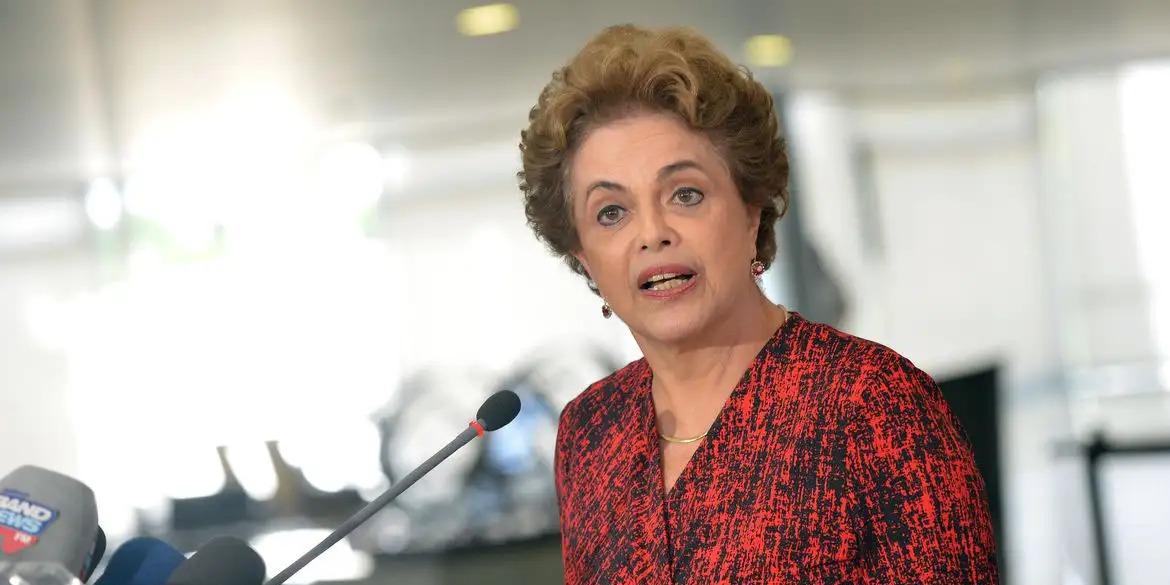 Dilma tem alta do hospital e volta para a presidência do Brics (Wilson Dias/Agência Brasil)