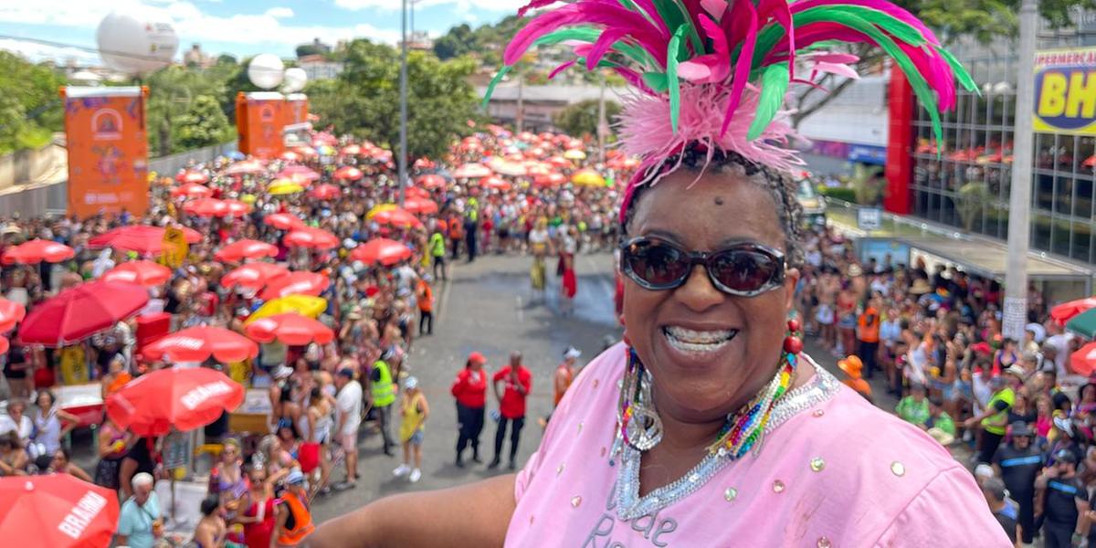 Ministra subiu no trio elétrico do grupo (Valéria Marques)