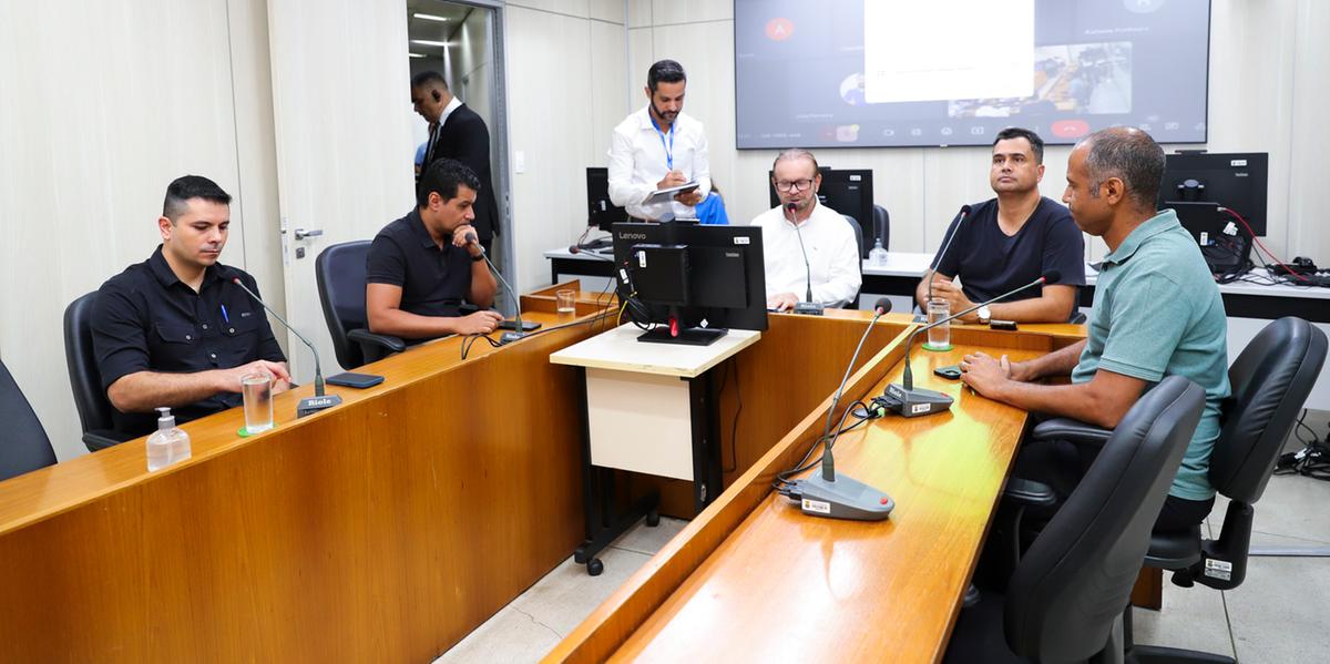 Sargento Jalyson (PL), Leonardo Ângelo (Cidadania), Nénem da Farmácia (PMN), Irlan Melo (Republicanos) e Wagner Ferreira (PV) (Tatiana Francisca/CMBH)