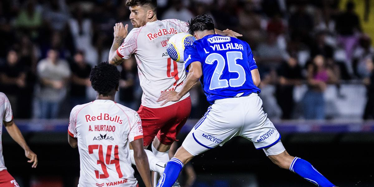 Bragantino x Cruzeiro se enfrentam no interior paulista. (Foto: Gustavo Aleixo/Cruzeiro)