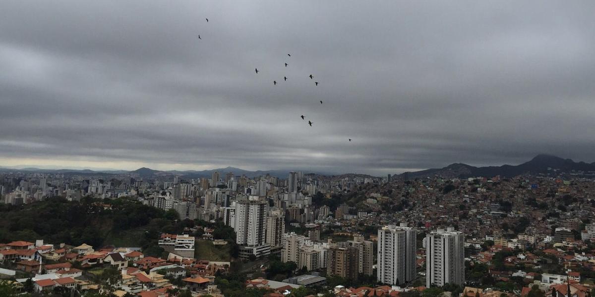 Para BH, a previsão meteorológica indica que o domingo será de céu nublado com chuva (Lucas Prates/ arquivo Hoje em Dia)