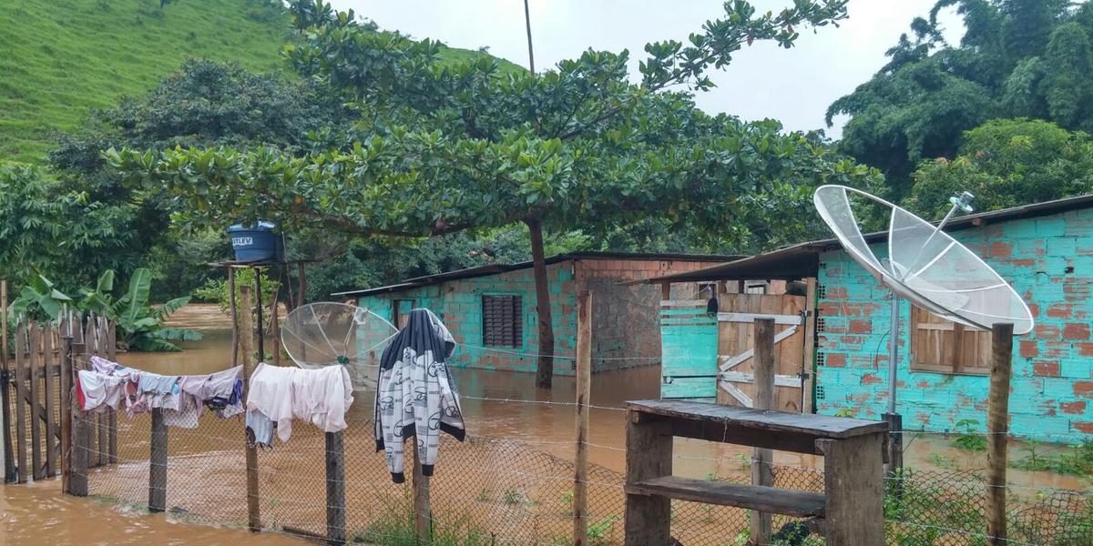 São Pedro do Suaçuí sempre sofre com chuvas intensas (Luciano Franciolly/Divulgação)