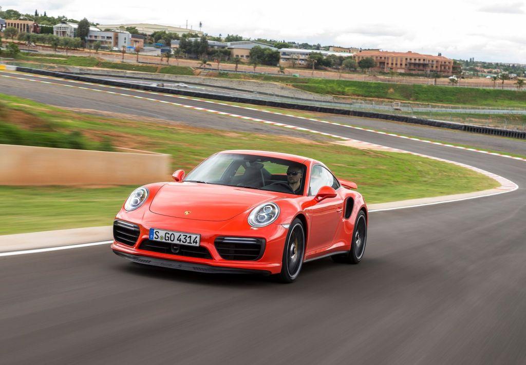 Novo Porsche 911 chega ao Brasil com preços entre R$ 509 mil e R