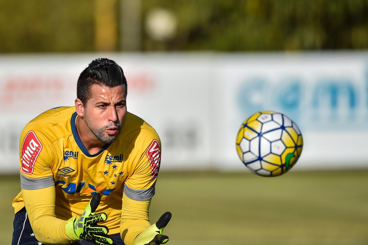 Fábio Passa Por Cirurgia E Iniciará Fisioterapia Em Breve No Cruzeiro 5279