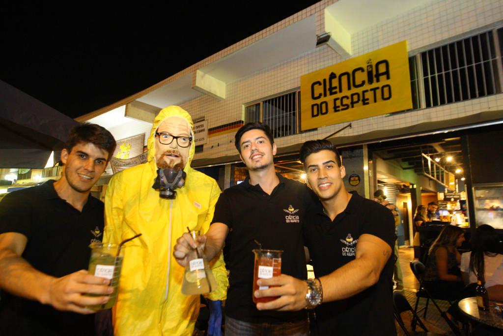 Bar temático inspirado em Chaves é sucesso de público em BH - Revista Menu