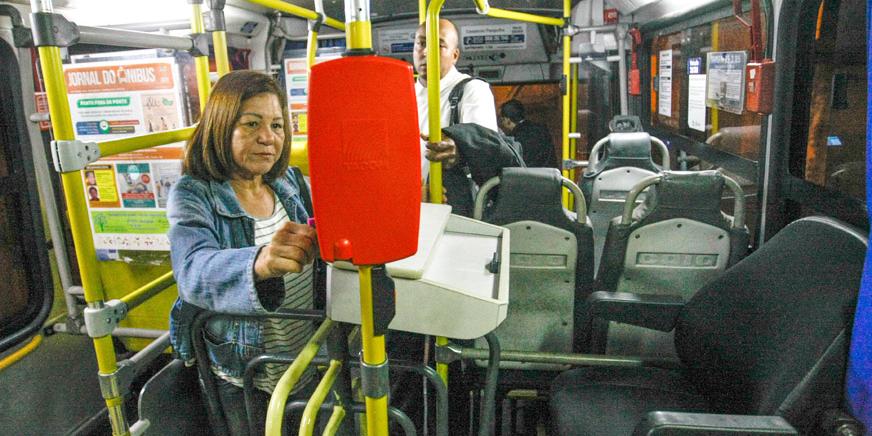 Ônibus têm horário noturno reduzido em viagens com menos de cinco  passageiros