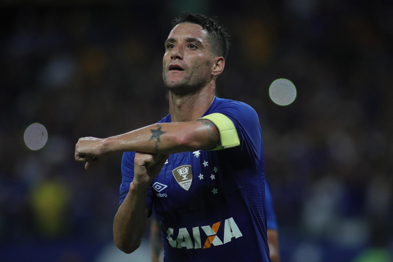 Pedro ficou sem a bola do hat-trick, - Doentes por Futebol