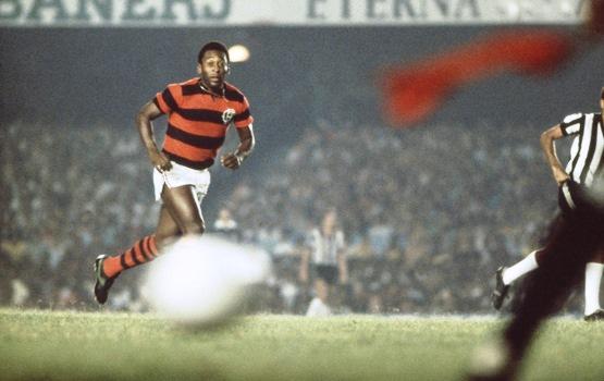 No aniversário de Pelé, confira o retrospecto do Rei nos jogos