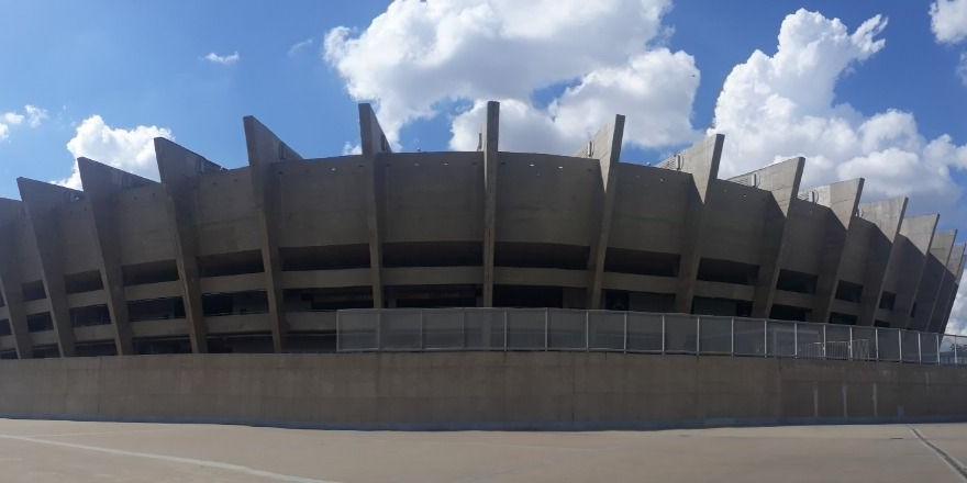 Cruzeiro Esporte Clube - Quer ganhar um par de ingressos para o jogo  Cruzeiro x Atlético-MG? 🔵⚪️🦊 Vá até a bilheteria sul do Mineirão, das  17:00h às 20:00h, faça sua adesão ao