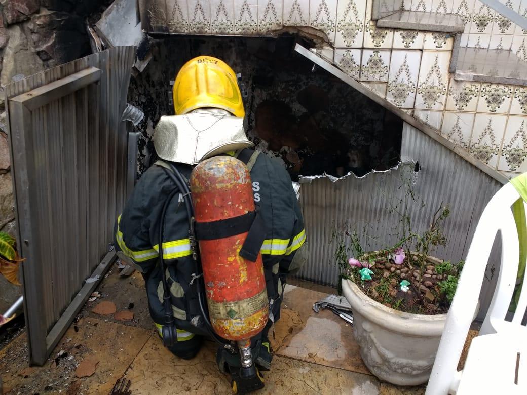 Explosão De Gás Deixa Duas Pessoas Gravemente Feridas No Bairro Santo Antônio 7380